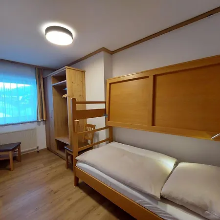 Gaestehaus Enzian Apartamento Grossarl