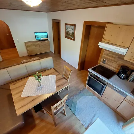 Gaestehaus Enzian Apartamento