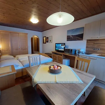 Apartamento Gaestehaus Enzian *